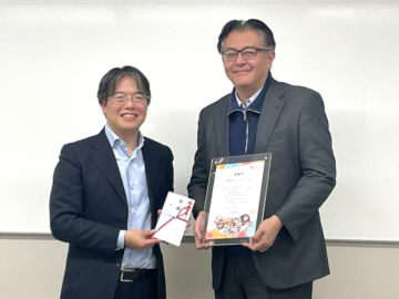 写真右、株式会社マルハンダイニング 代表取締役社長 窪田猛氏。写真左、むすびえプロジェクトリーダー 小山秀幸。